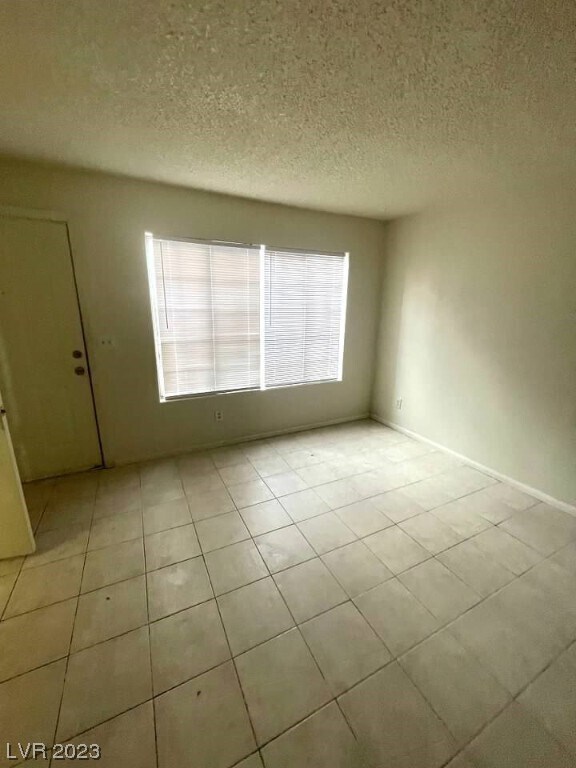Building Photo - 1608 N Torrey Pines Dr