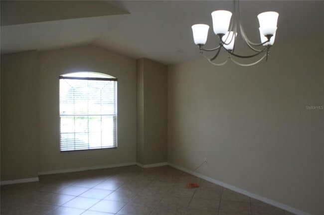 Building Photo - 3020 Eagle Crossing Dr