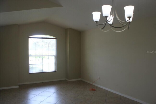 Foto del edificio - 3020 Eagle Crossing Dr