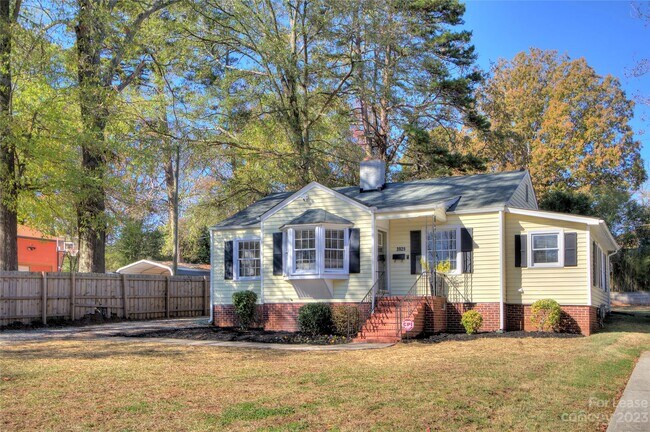 Building Photo - 3929 Admiral Ave
