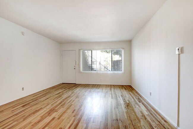Building Photo - 10900 Santa Monica Blvd, prime Westwood!