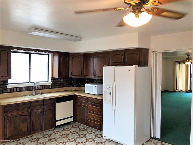 Foto del edificio - 278 Finley Ave