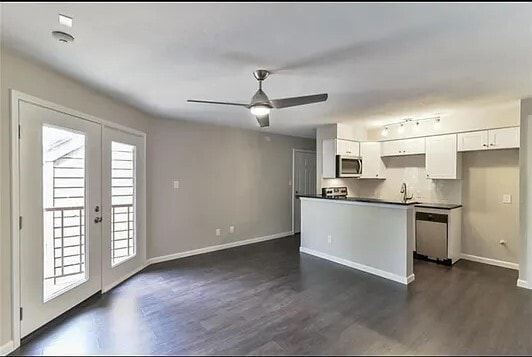 Building Photo - 2311 Basil Dr