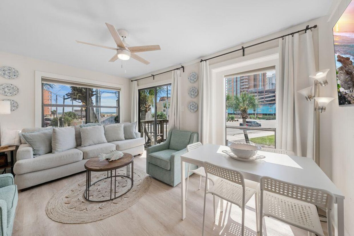 Primary Photo - 700 W Beach Blvd