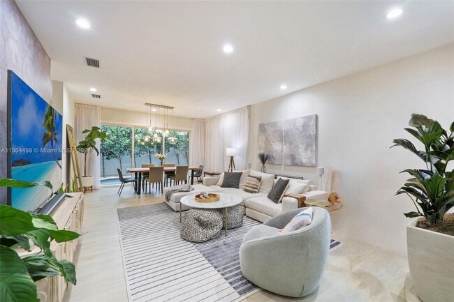 Building Photo - 2735 Brickell Ct