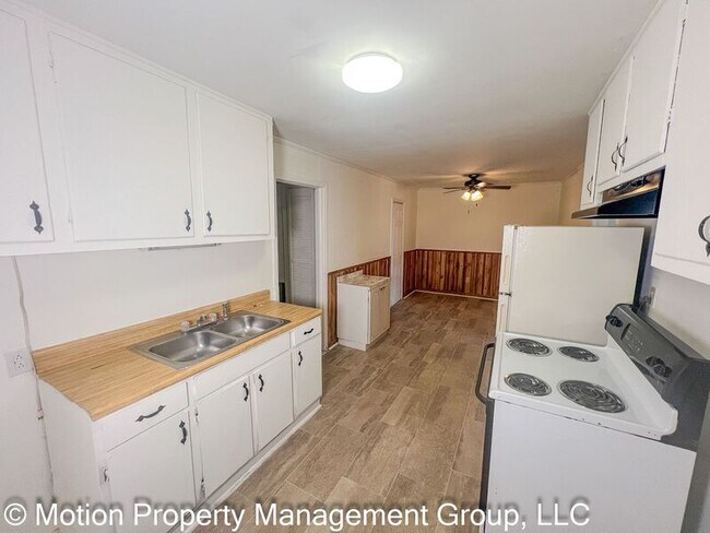 Building Photo - 3079 Marie Cir