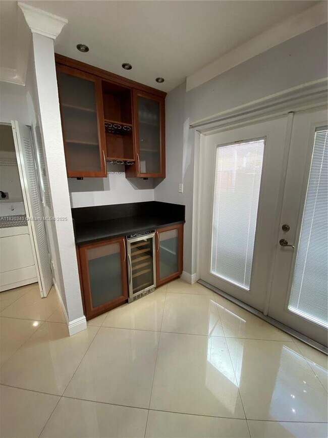 Foto del edificio - 3503 W 76th St