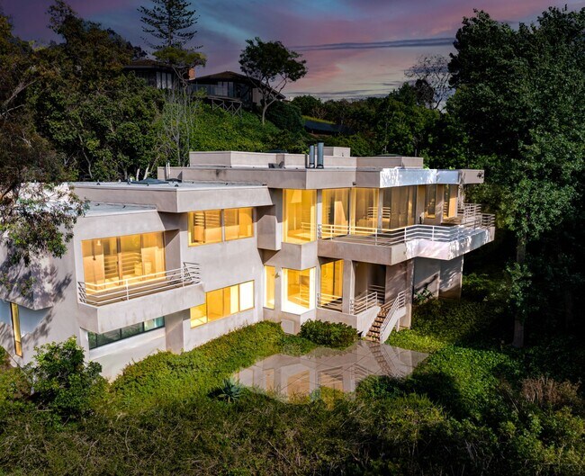 Foto del edificio - Private, Architect-Designed La Jolla Gem w/ Ocean View! MUST SEE!!!