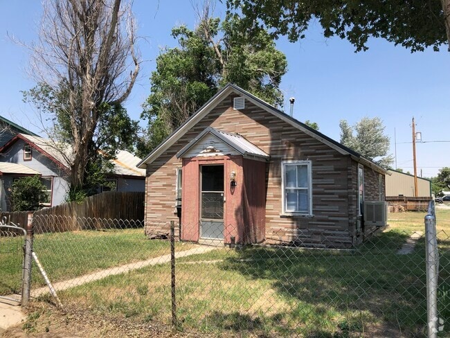 Building Photo - 114 Riverview Ave