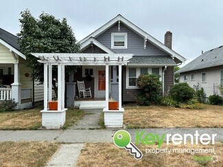 Building Photo - 830 N Fife St