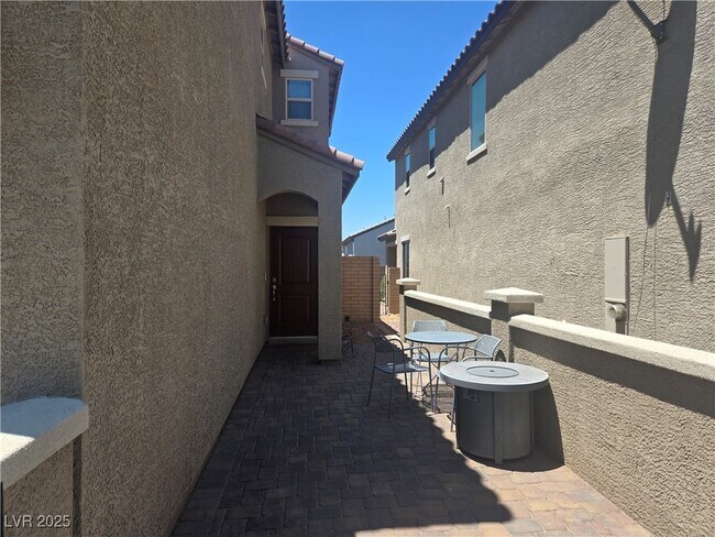 Building Photo - 347 Andy Wheeler Dr
