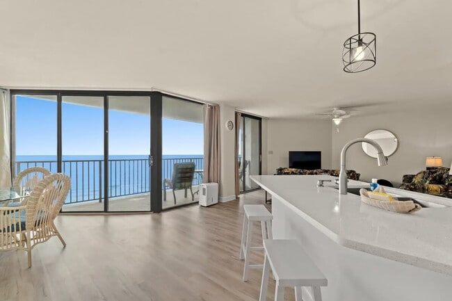 Foto del edificio - 17155 FL-30