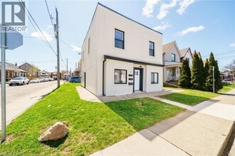 Building Photo - 32 Britannia Ave