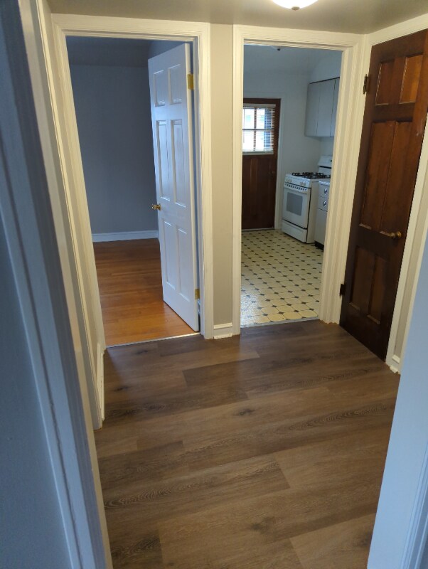 Foto del edificio - 1445 S 81st St