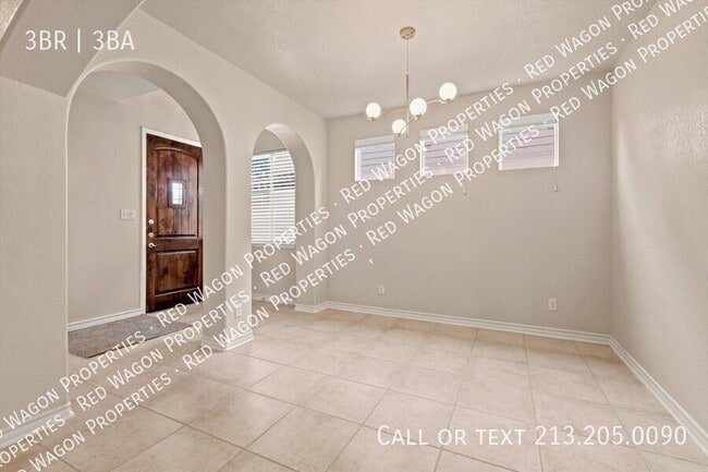 Building Photo - 4110 Woodbridge Way