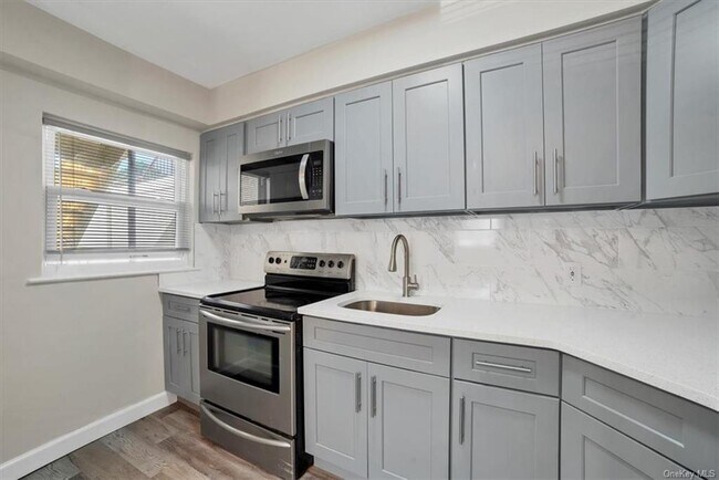 Foto del edificio - 31 Waring Pl