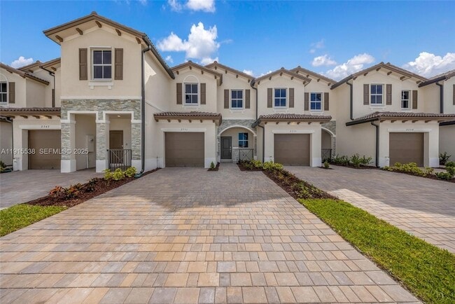 Building Photo - 2751 SE 25th Ave