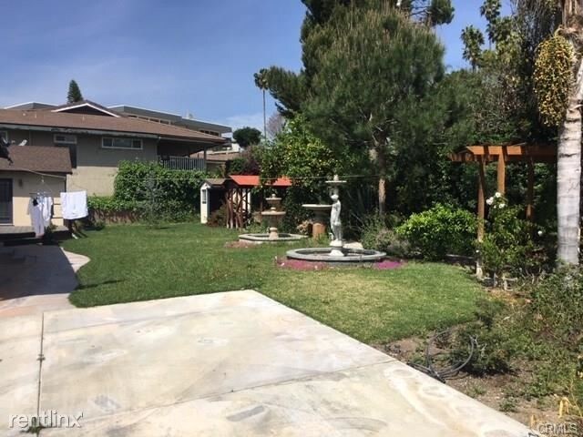 Foto del edificio - 5 br, 3 bath House - 2305 E Casa Linda Dr