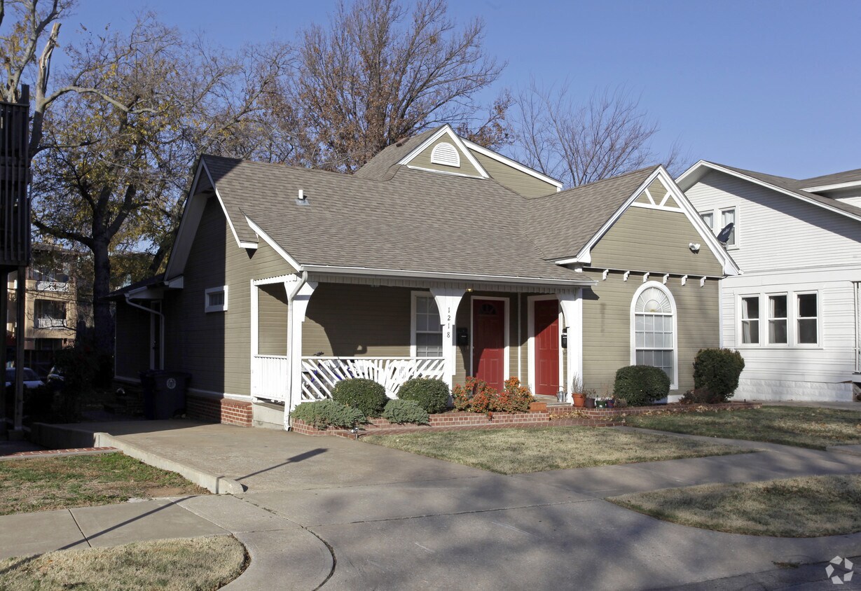1218 S Frankfort Ave, Tulsa, OK 74120 Apartments in Tulsa, OK