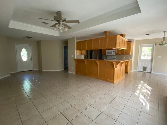 Foto del edificio - 221 W Chance Rd