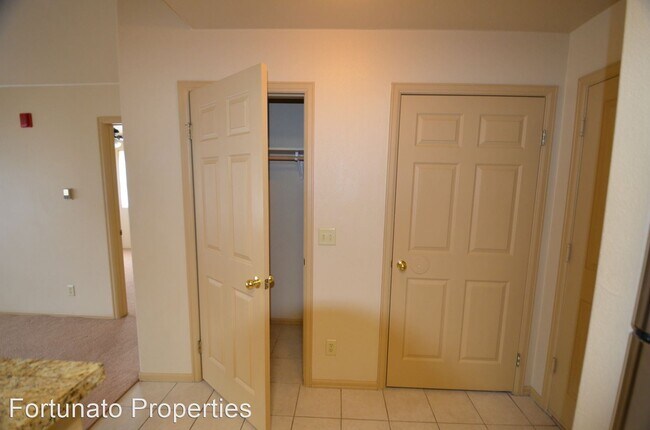 Building Photo - 2 br, 2 bath House - 1625 Airport Rd. Unit 2