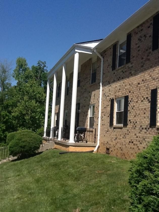 Primary Photo - 3 bedroom in Madisonville KY 42431