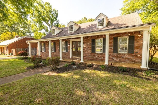 Foto del edificio - 1539 Brookside Dr