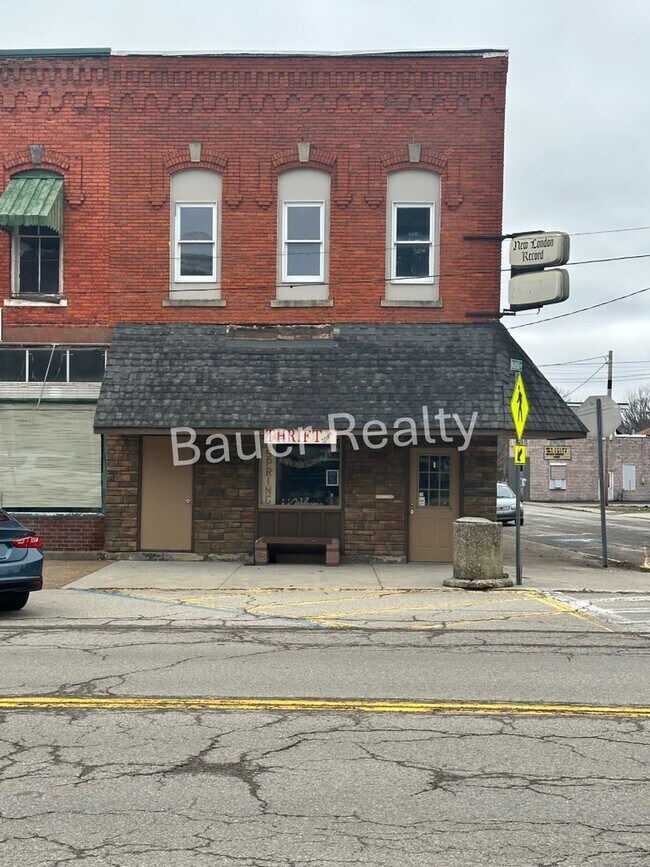 Building Photo - 43 E Main St