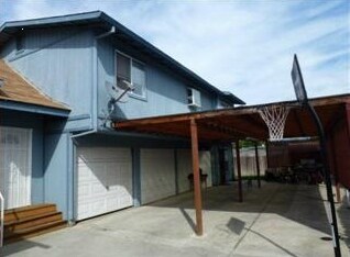 Foto principal - 8260 Swanston Ln