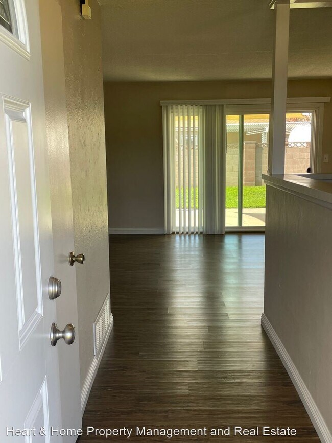 Building Photo - 4 br, 1.5 bath House - 6295 Myra Avenue