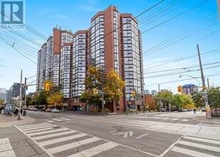 Building Photo - 725-725 King St W