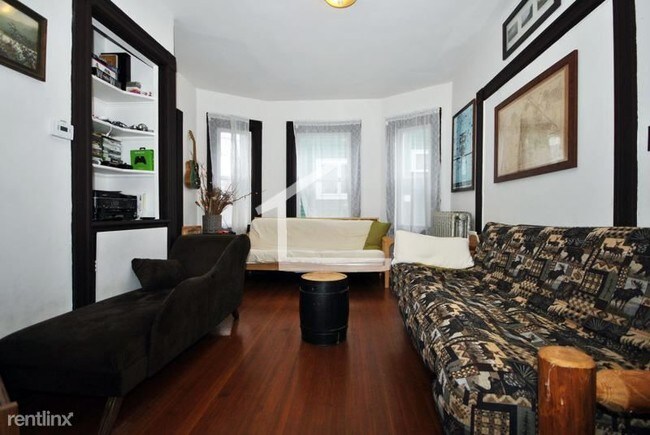 Foto del edificio - 30 Coolidge Rd