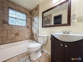 Building Photo - 571 Firefly Dr