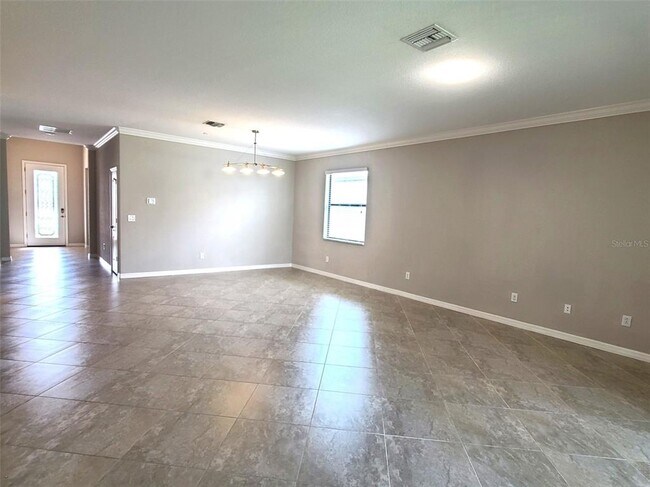 Foto del edificio - 19353 Nearpoint Dr