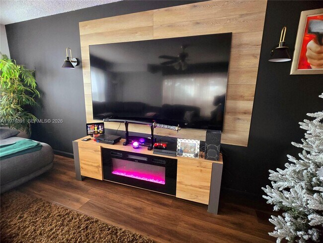 Foto del edificio - 1931 Hartford Ct