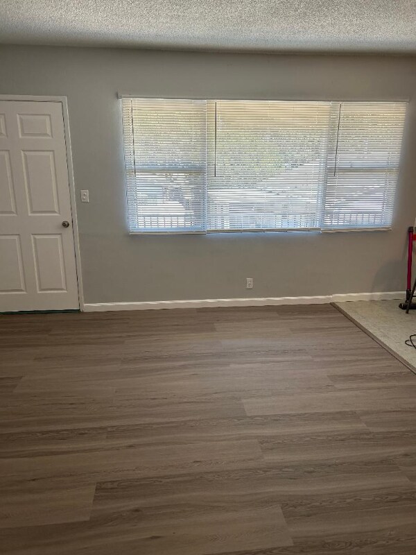 Foto del edificio - 2621 W Ramona Rd