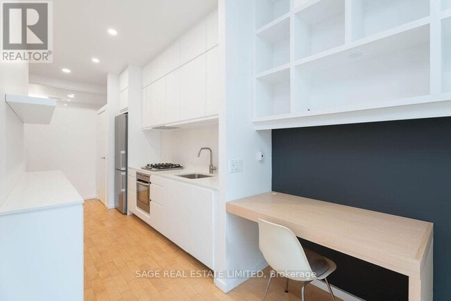 Building Photo - 34 Claremont St