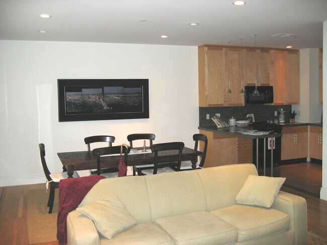 Dining Room - 2129 Greenwich St