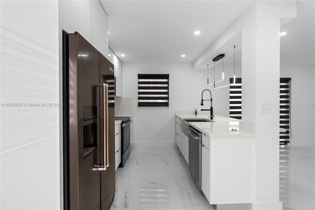 Foto del edificio - 6206 SW 136th Ct