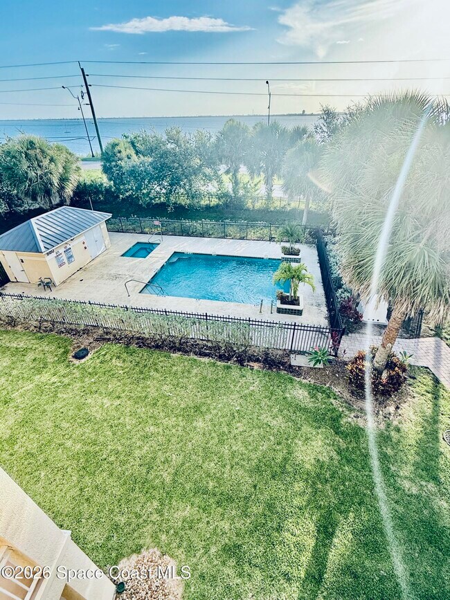 Foto del edificio - 860 Vignoles Ave NE