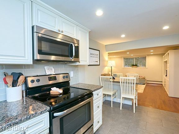 Foto principal - 2 br, 1 bath House - 60 Bryon Rd Apt 2