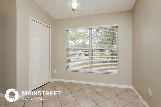 Foto del edificio - 17117 Woodcrest Way