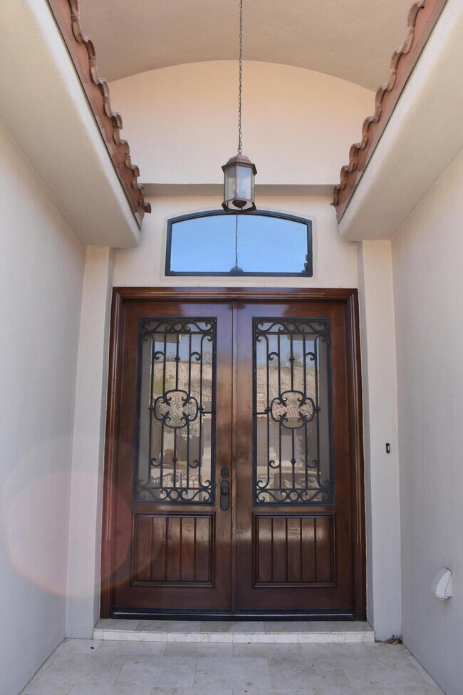 Foto del edificio - 6264 Wildwood Ct