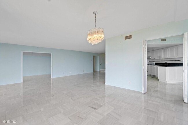Building Photo - 2 br, 2 bath Condo - 1900 Consulate Pl