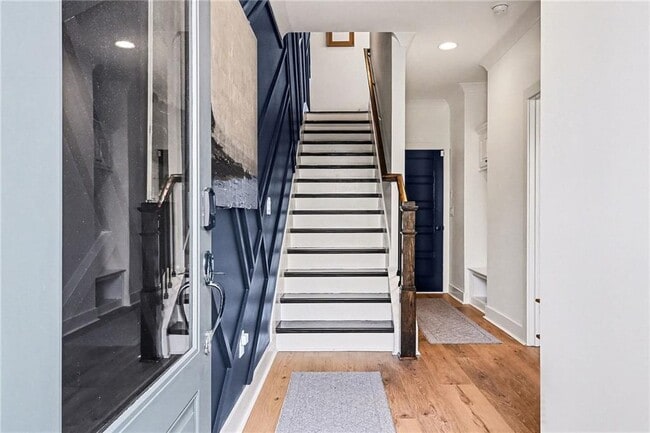 Building Photo - 2054 Rockledge Rd NE