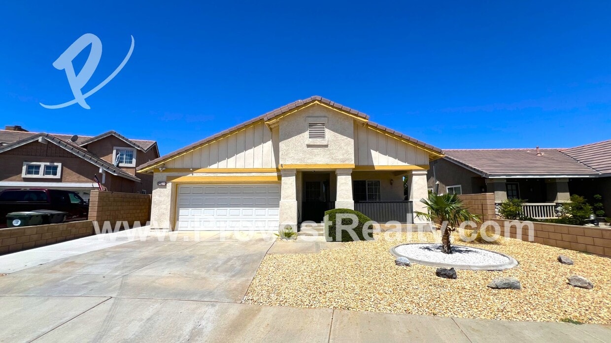 Primary Photo - 3 Bed, 2 Bath Victorville Home with a Bonu...