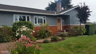 Primary Photo - 4 br, 2 bath House - 159 Crest Drive