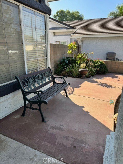 Foto del edificio - 5139 Independence Ct