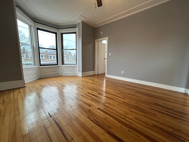 Building Photo - 84 Vliet St