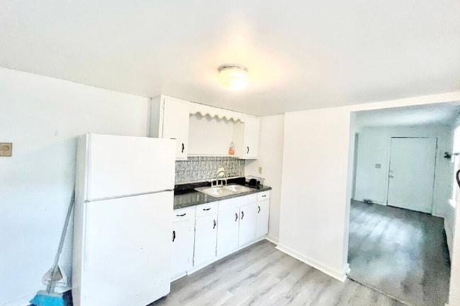 Photo - 38 Sherman St Apartment